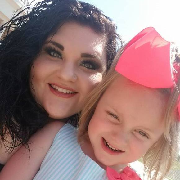 Meet your Posher, Andrea - Picture 1 of 1